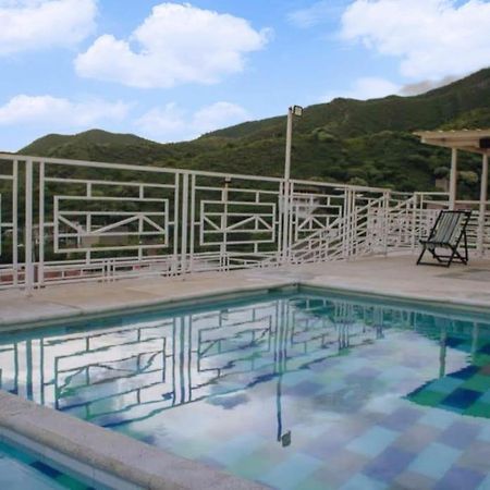 Hostel Green Light Таганга Экстерьер фото
