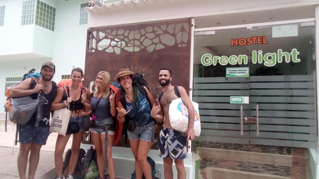 Hostel Green Light Таганга Экстерьер фото