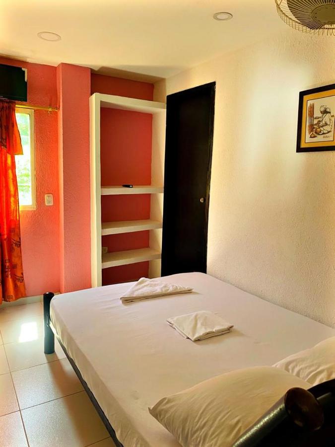 Hostel Green Light Таганга Экстерьер фото