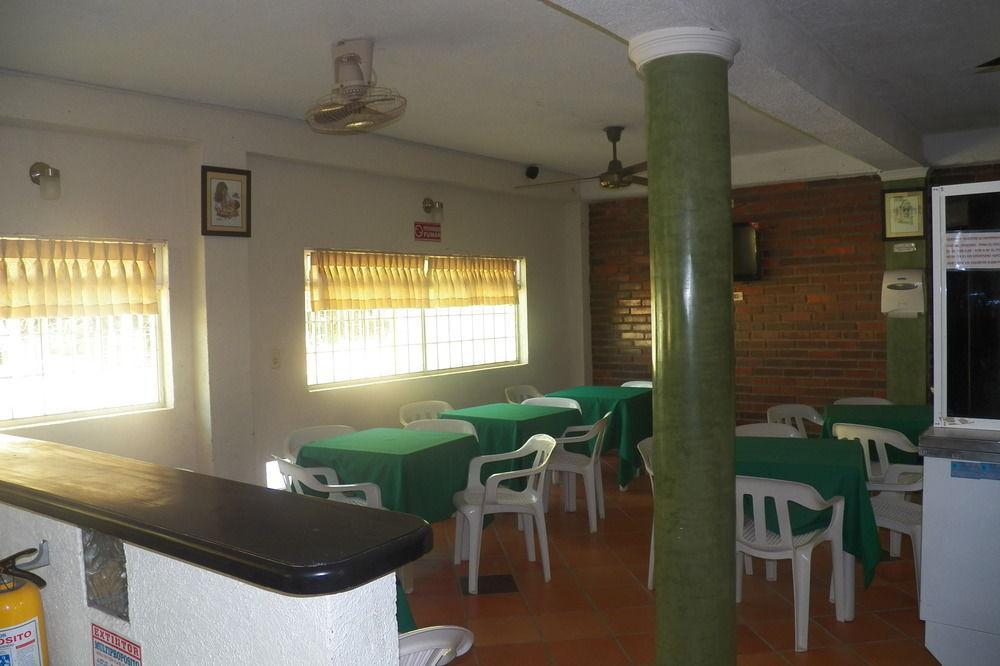 Hostel Green Light Таганга Экстерьер фото
