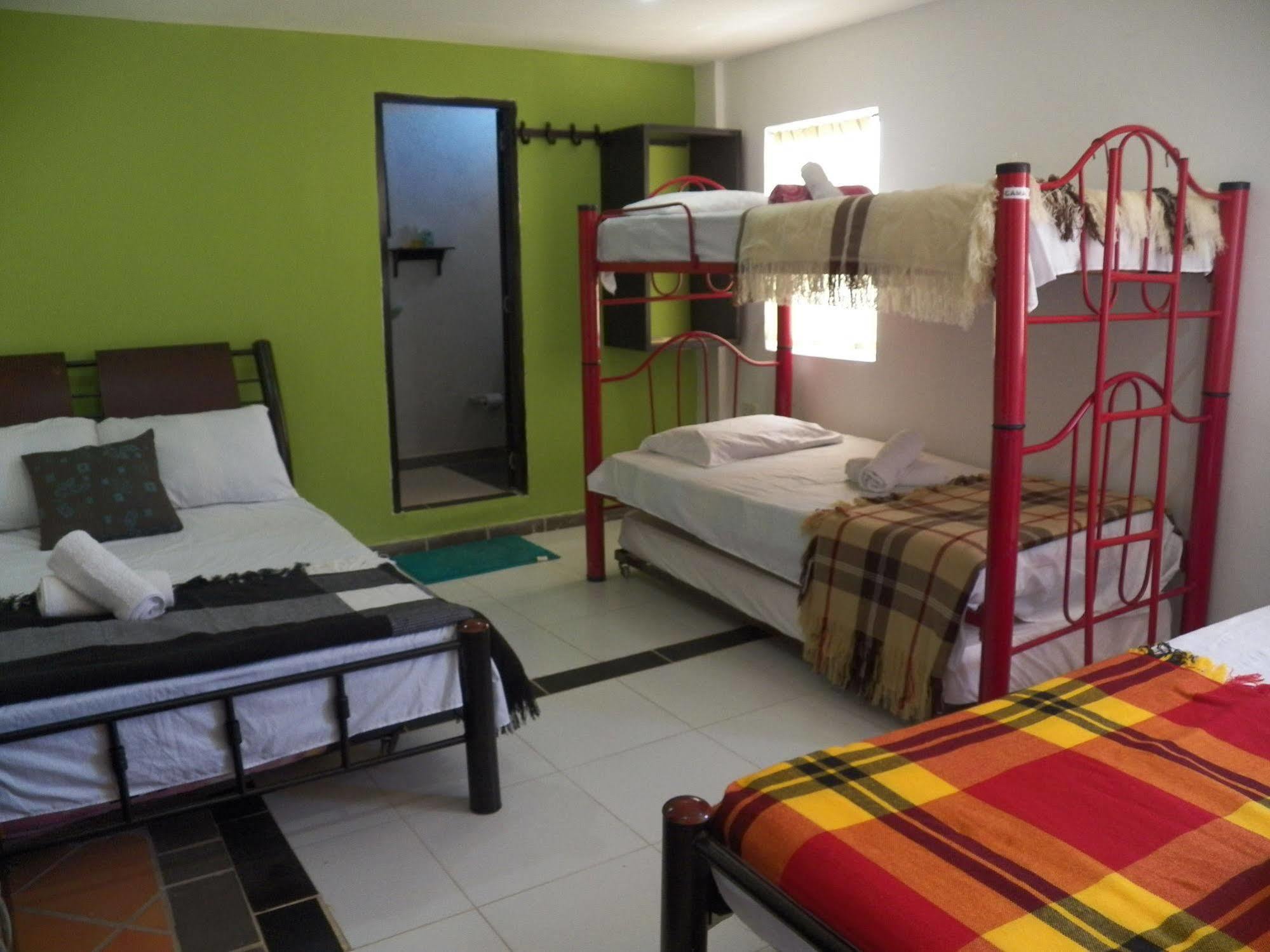 Hostel Green Light Таганга Экстерьер фото