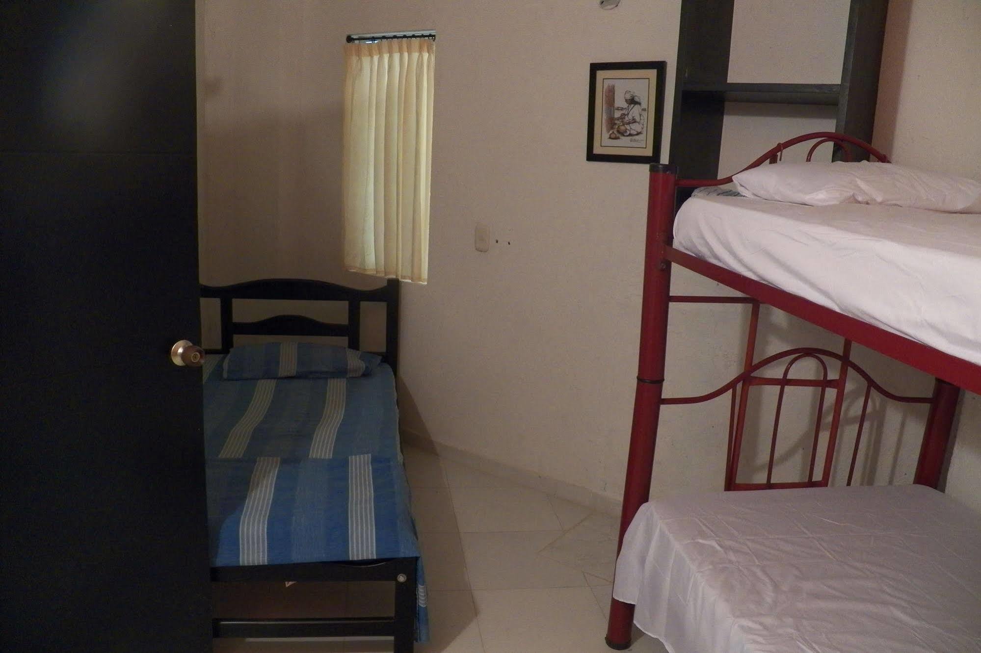 Hostel Green Light Таганга Экстерьер фото