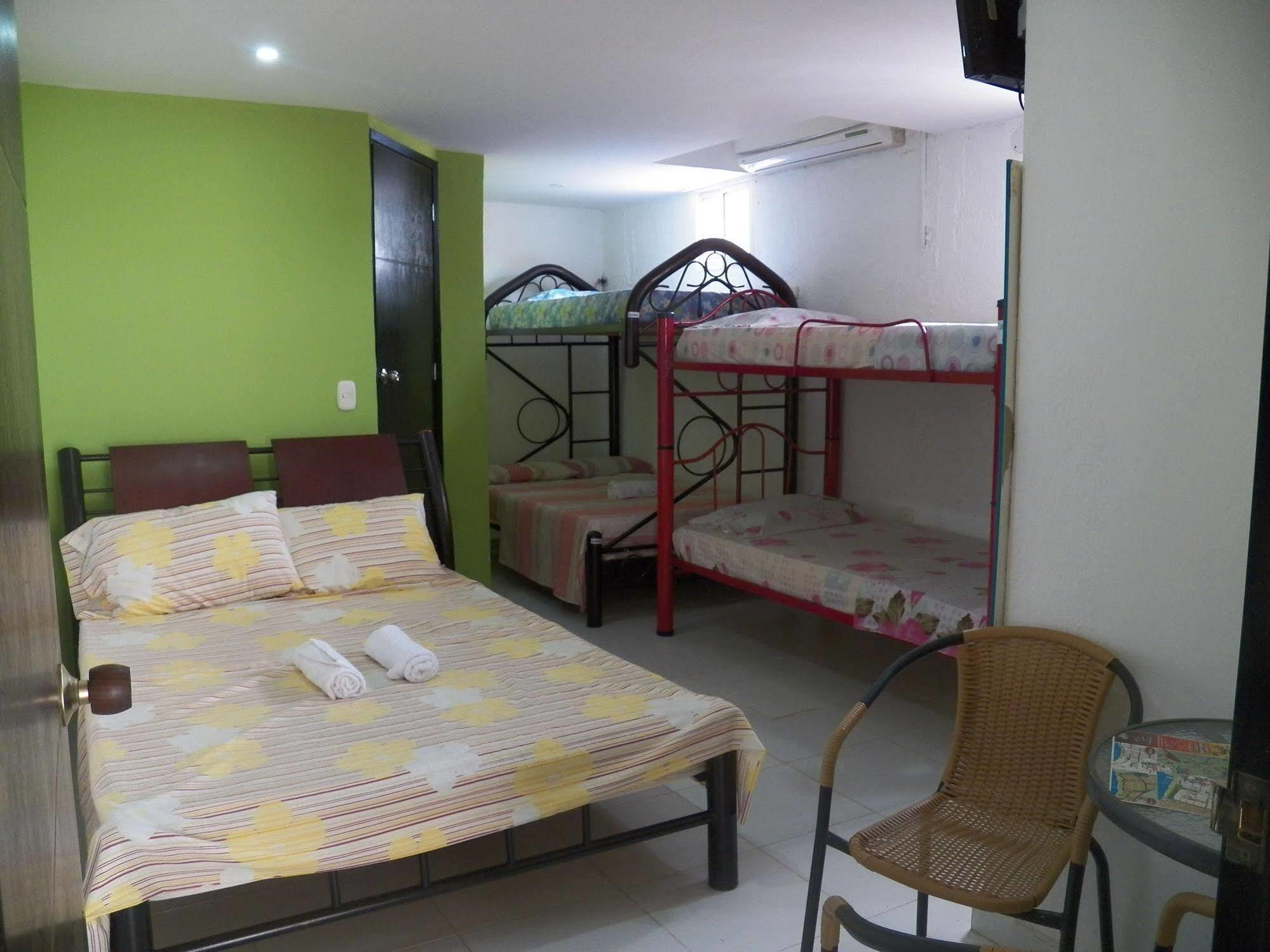 Hostel Green Light Таганга Экстерьер фото