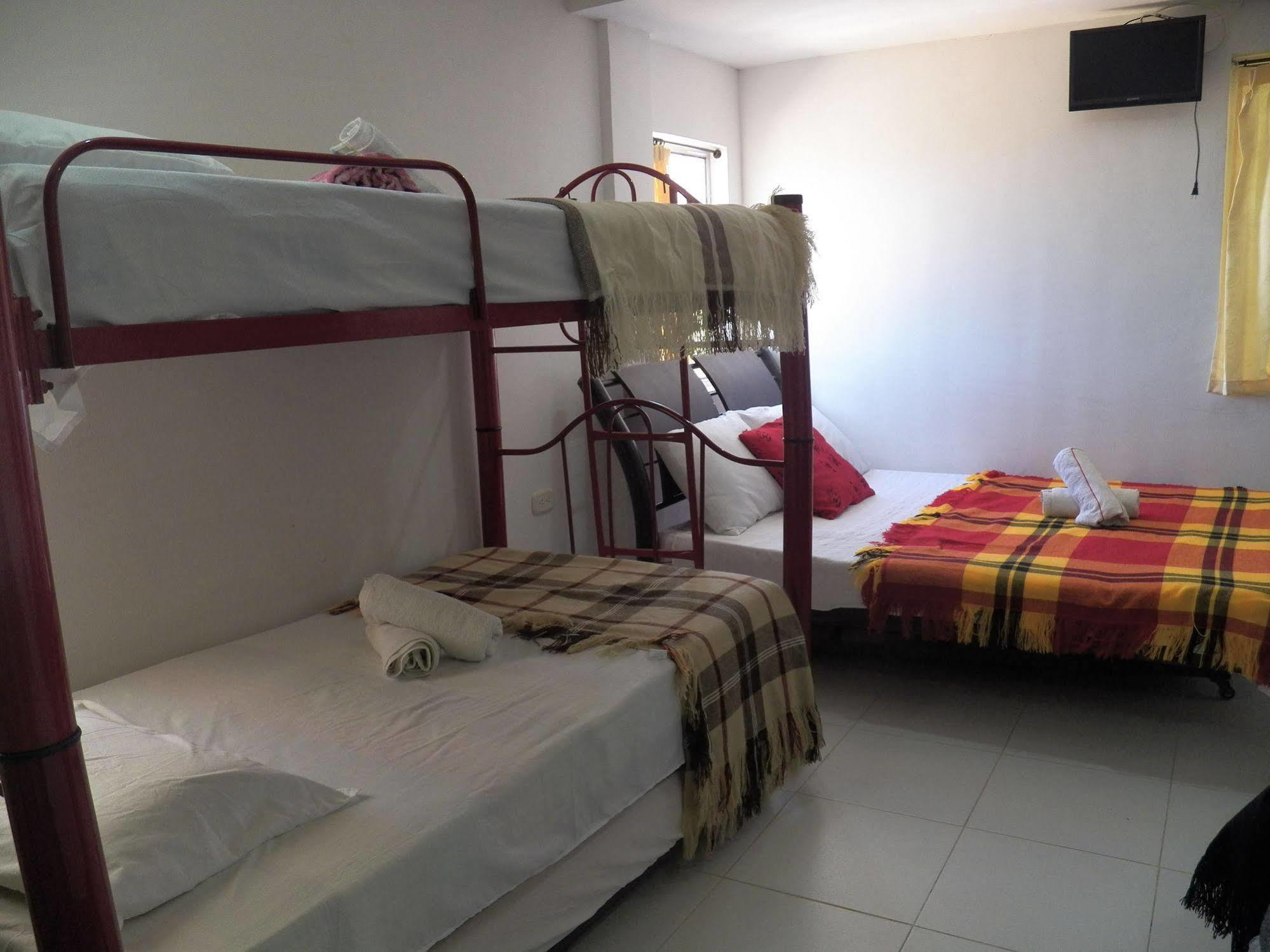 Hostel Green Light Таганга Экстерьер фото