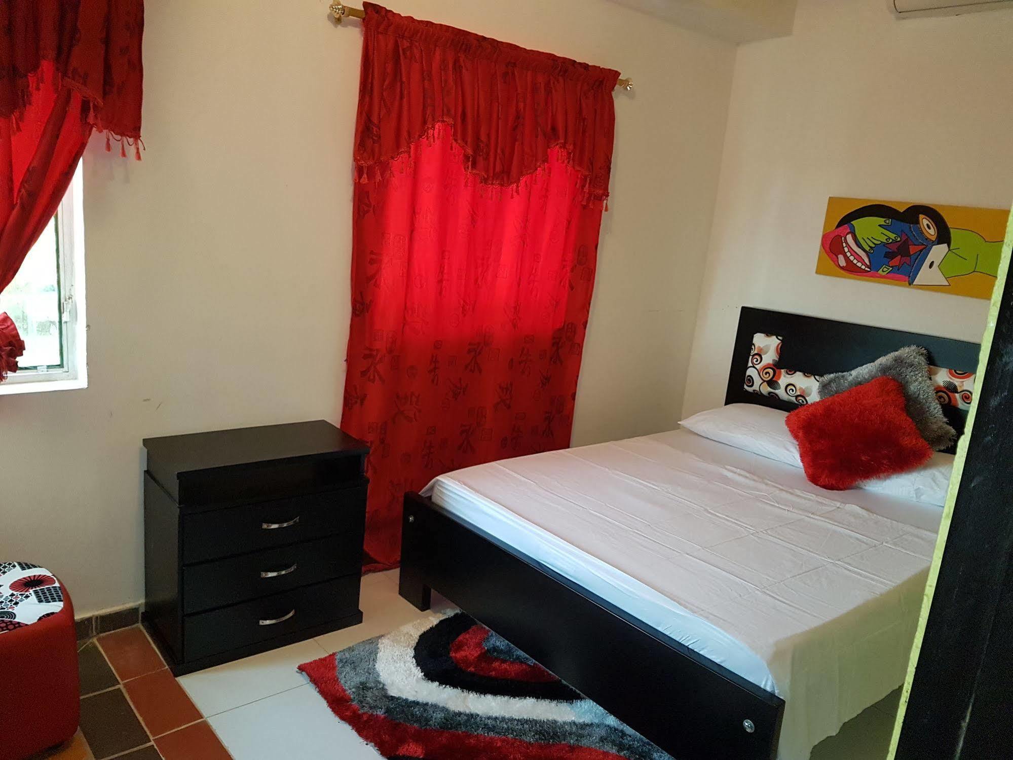 Hostel Green Light Таганга Экстерьер фото